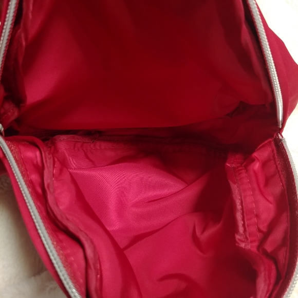 🎉2/$16 Calvin Klein Makeup Bag - Picture 7 of 7